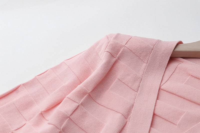 LARISA PINK V-NECK DRESS
