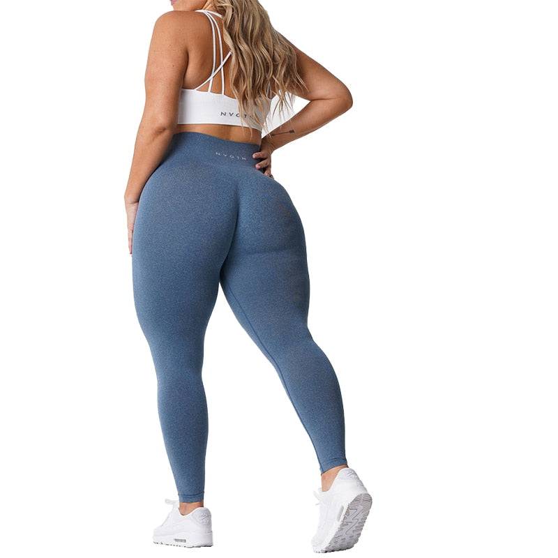 SEXY BOTTOMS WITH HIP-LIFTING FABRIC.