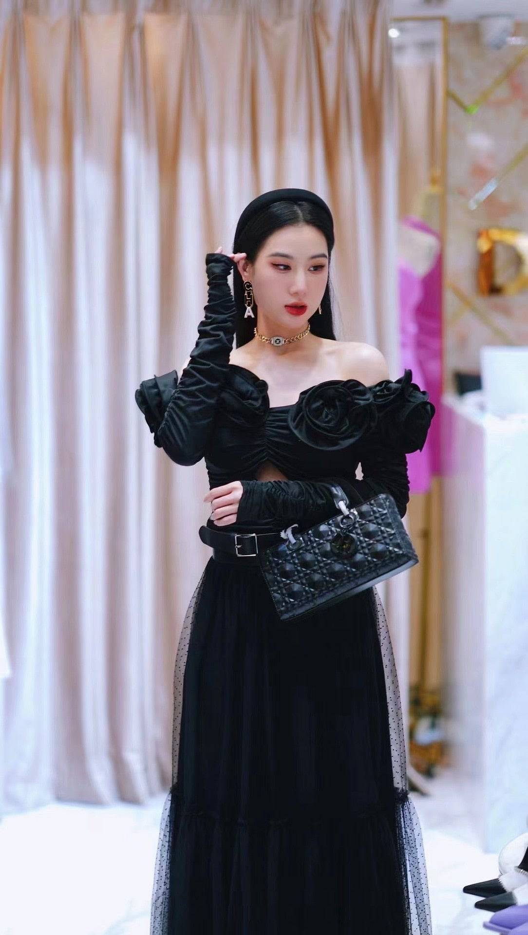 Sexy Off Shoulder Three-Dimensional Flowers Top